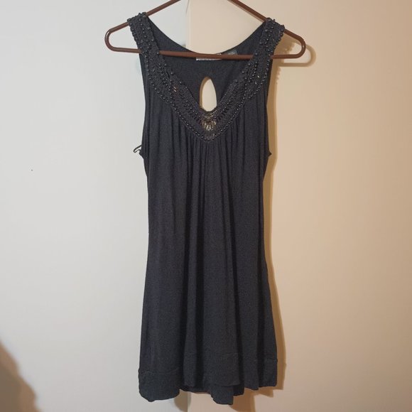 VGUC ~ Guess Jeans Women's Open Back Tank Top w/ Embellished Front (Size: Large) - Picture 1 of 5